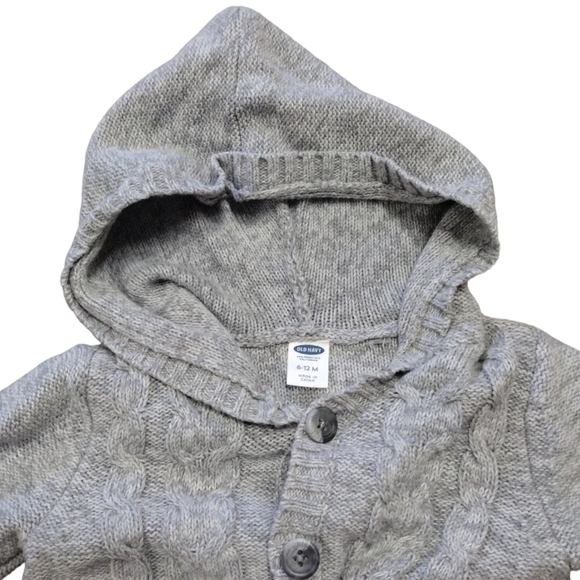 BOGO: Old Navy Knit Sweater - Picture 2 of 4